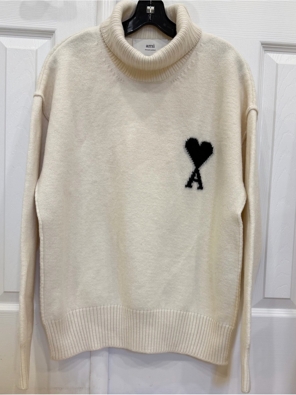 Ami Alexandre Mattiussi Cream Turtleneck Sweater with Black Heart A